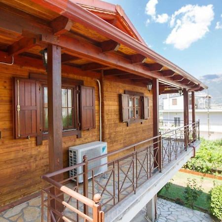 דירות Wooden House In יואנינה מראה חיצוני תמונה