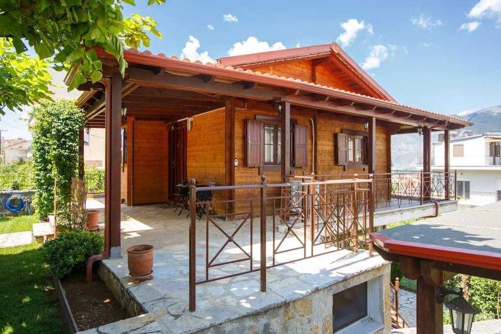 דירות Wooden House In יואנינה מראה חיצוני תמונה