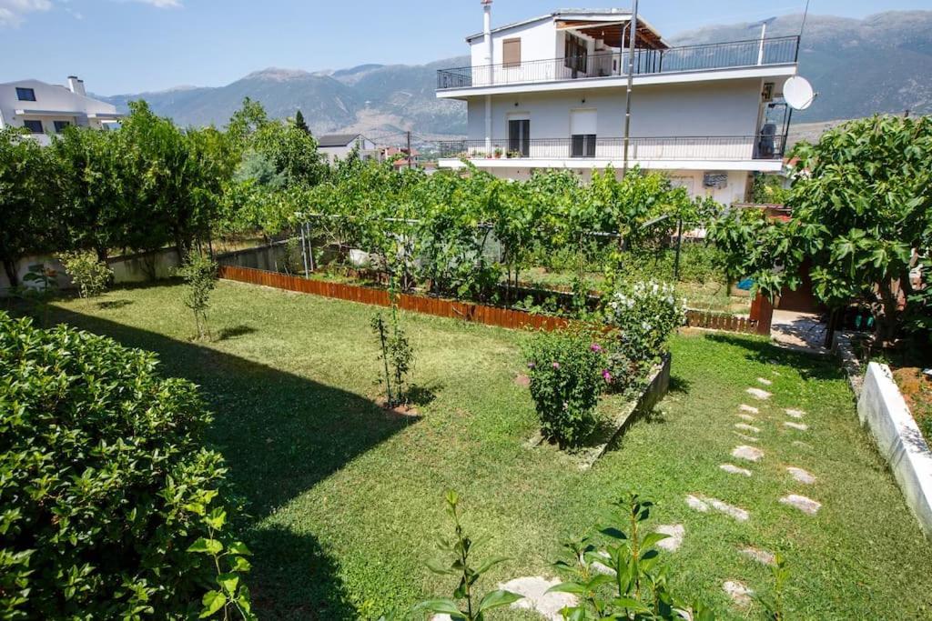 דירות Wooden House In יואנינה מראה חיצוני תמונה