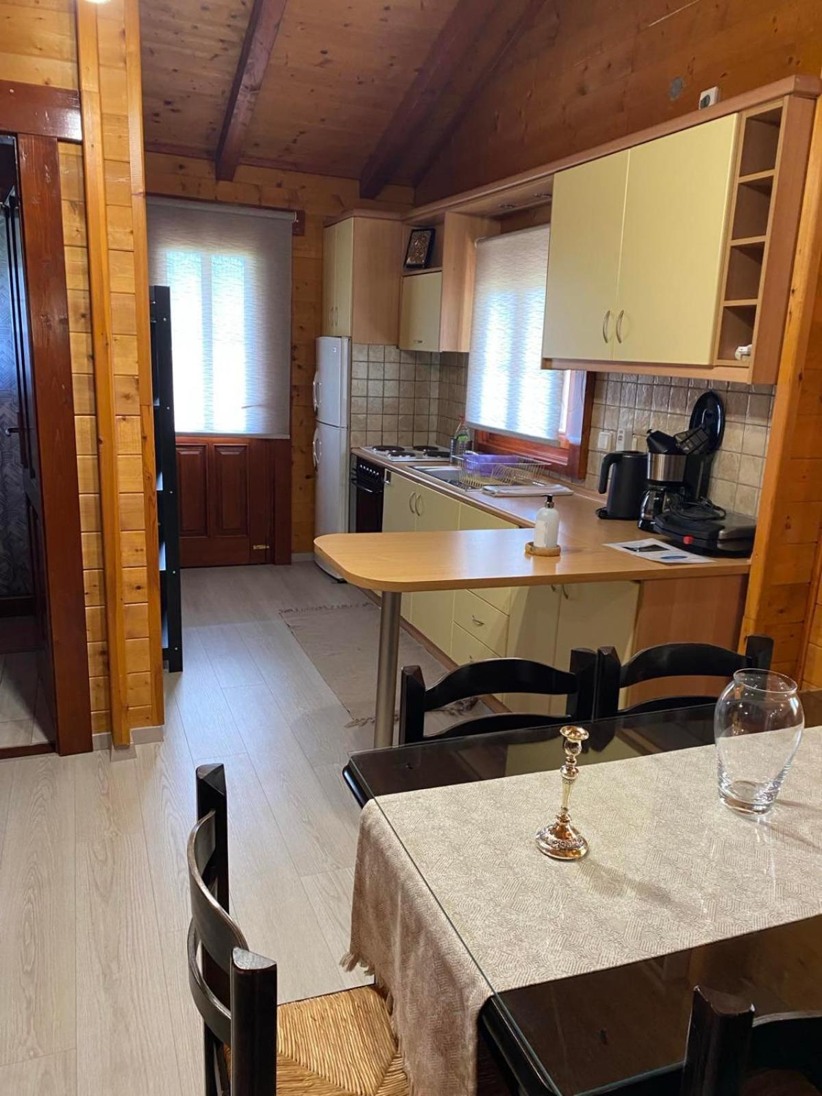 דירות Wooden House In יואנינה מראה חיצוני תמונה